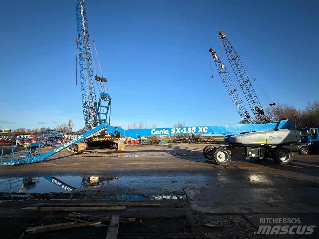 Genie SX 135 XC Elevadores braços Telescópicos