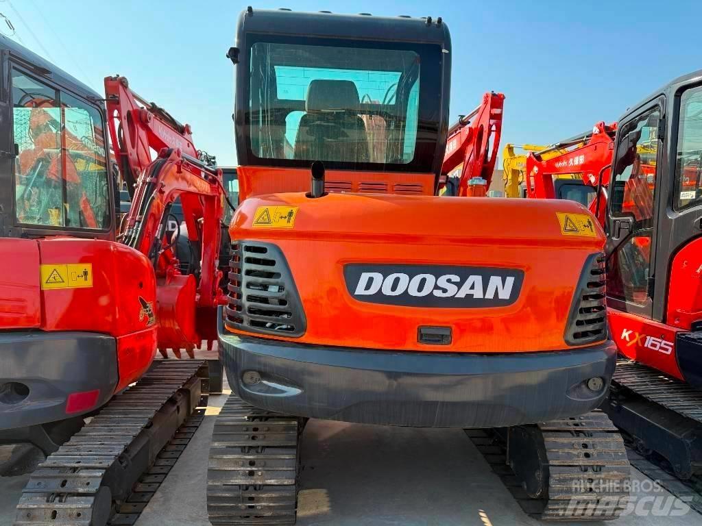 Doosan DX 60 Mini Escavadoras <7t