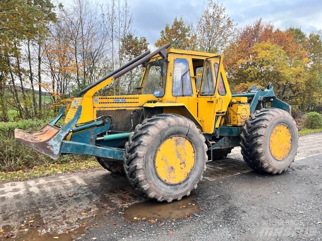 HSM 906 Tractores florestais