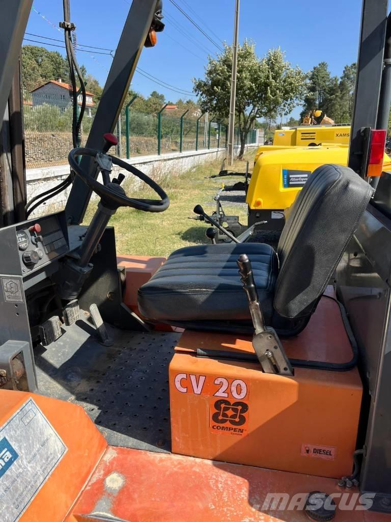 Ausa CV 20, 4x4 Empilhadores Diesel