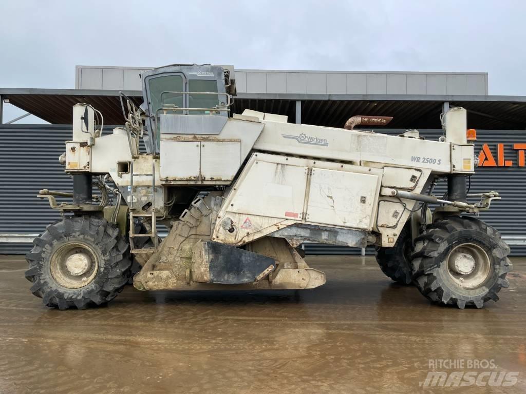 Wirtgen WR 2500S Recicladores de asfalto