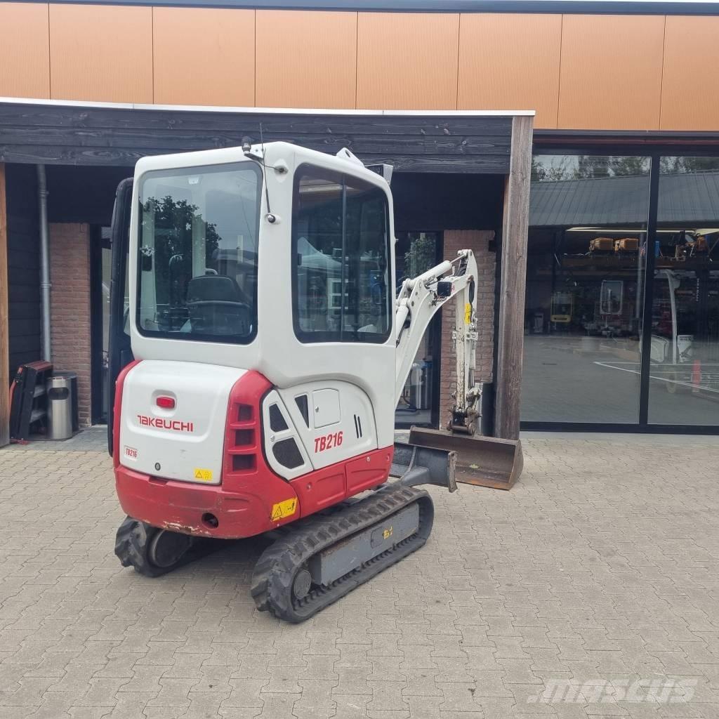 Takeuchi TB 216 Mini Escavadoras <7t
