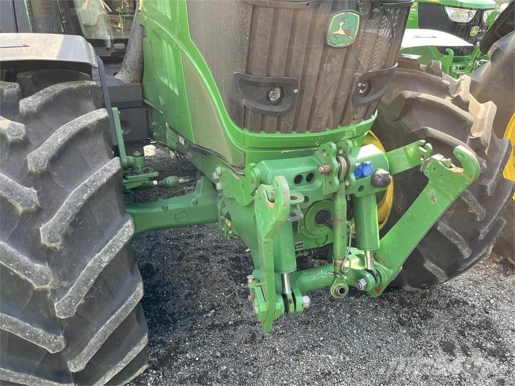 John Deere 6210R Tratores Agrícolas usados