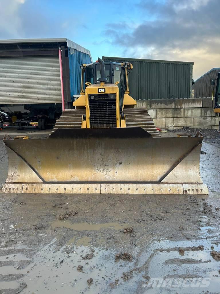 CAT D 6 N LGP Dozers - Tratores rastos