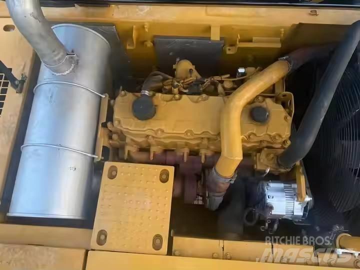 CAT CAT325D Escavadoras Midi 7t - 12t