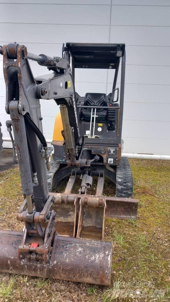 Volvo ECR 25 D Mini Escavadoras <7t