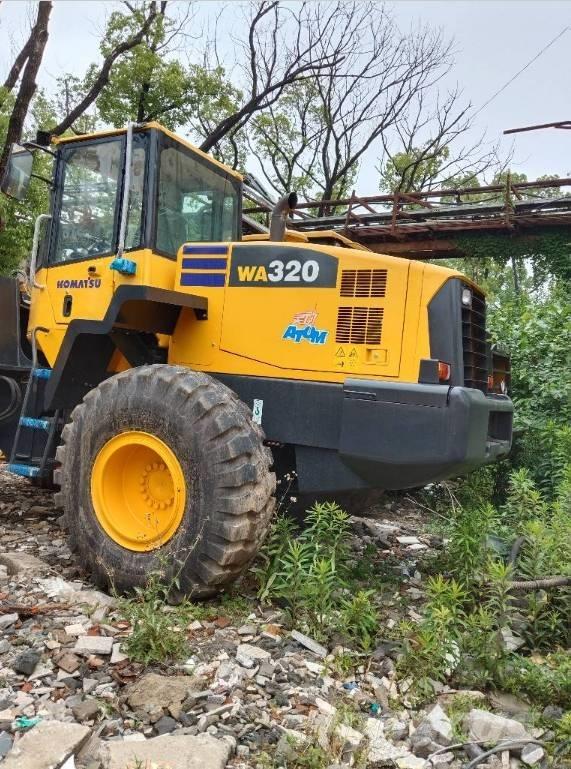 Komatsu WA 320-5 Pás carregadoras de rodas