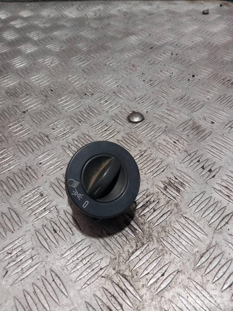 MAN TGM  81255250193 Cabines e interior