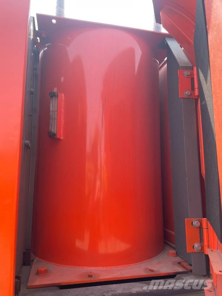 Hitachi ZX 240 Escavadoras de rastos