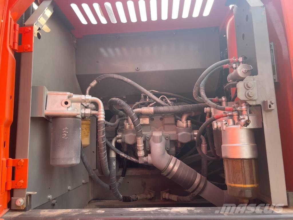 Hitachi ZX 240 Escavadoras de rastos