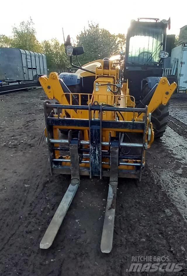 JCB 540-140 Manipuladores telescópicos