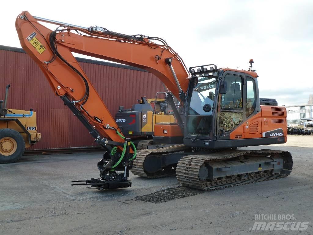 Doosan DX140LC-5 Escavadoras de rastos