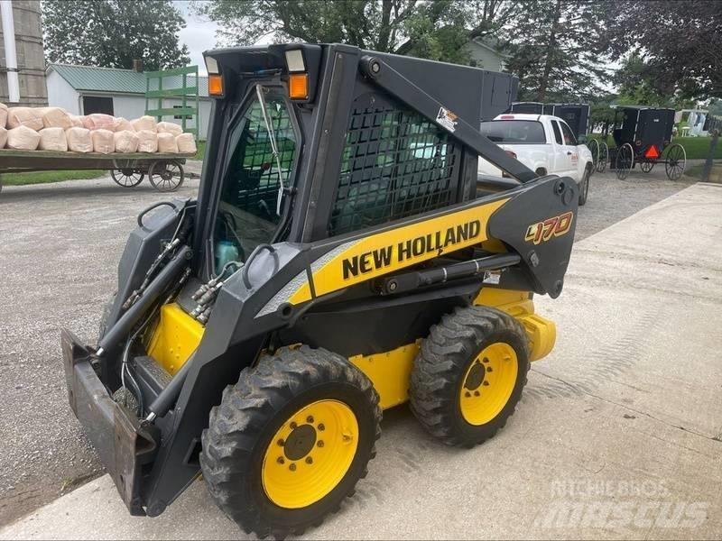 New Holland L 170 Carregadoras de direcção deslizante