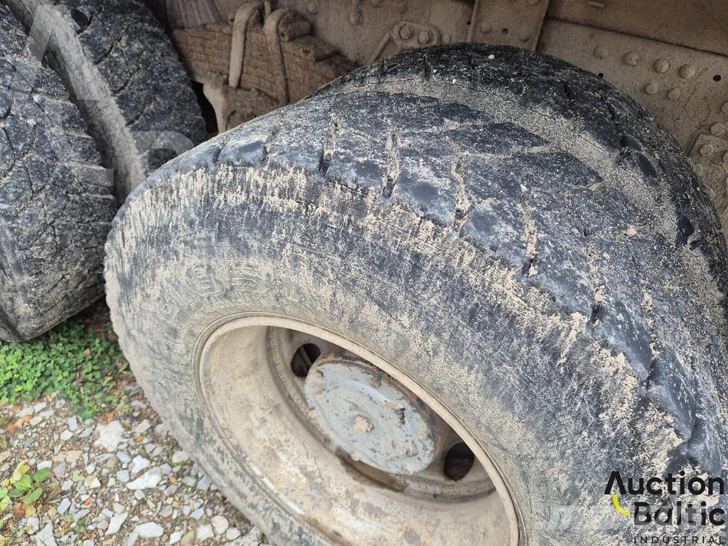 Iveco 260-34 Camiões-cisterna