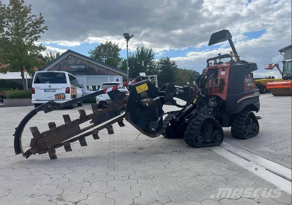 Ditch Witch R300 Dumpers de lagartas