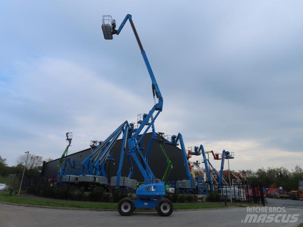 Manitou 200 ATJ Elevadores braços articulados
