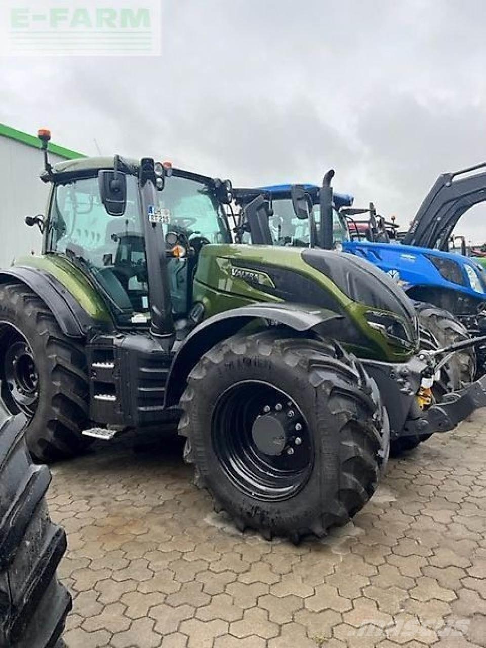 Valtra t215a Tratores Agrícolas usados