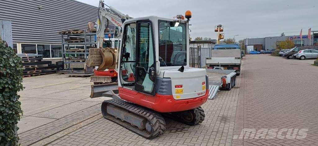 Takeuchi TB 235 CR Mini Escavadoras <7t