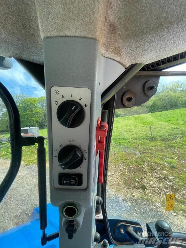 New Holland T 7.250 Tratores Agrícolas usados