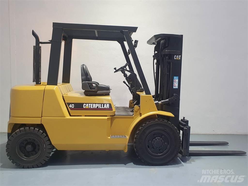 CAT DP40K MC Empilhadores Diesel