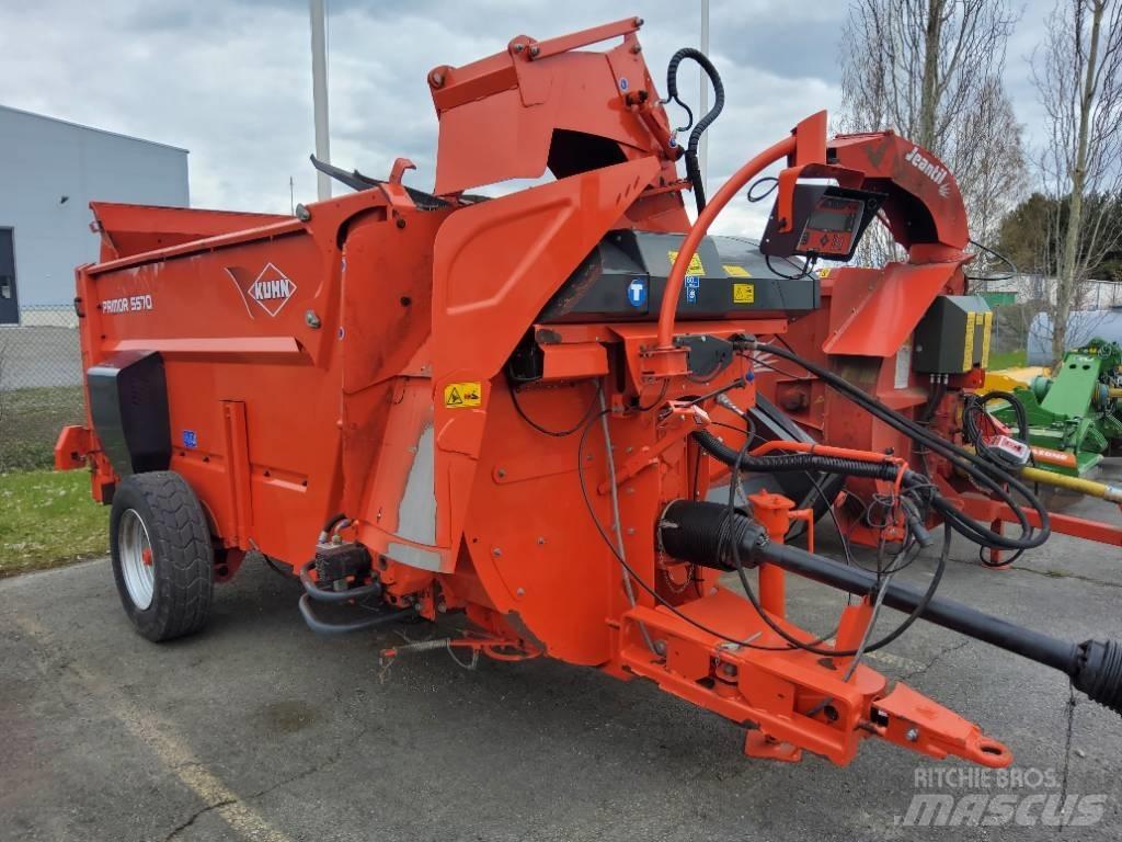 Kuhn Primor 5570 M Cortadores, moinhos e desenroladores de fardos
