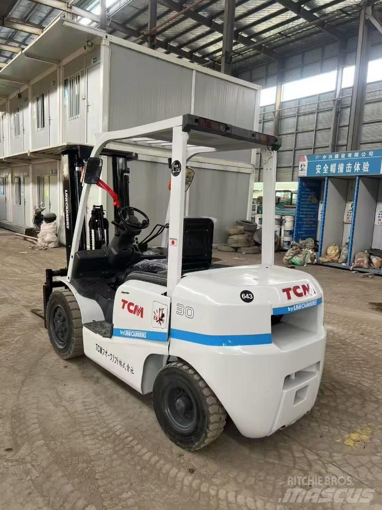 TCM FD 30 Empilhadores Diesel