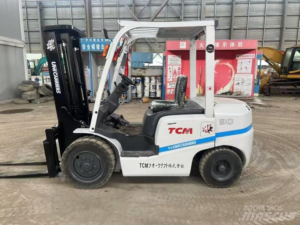 TCM FD 30 Empilhadores Diesel