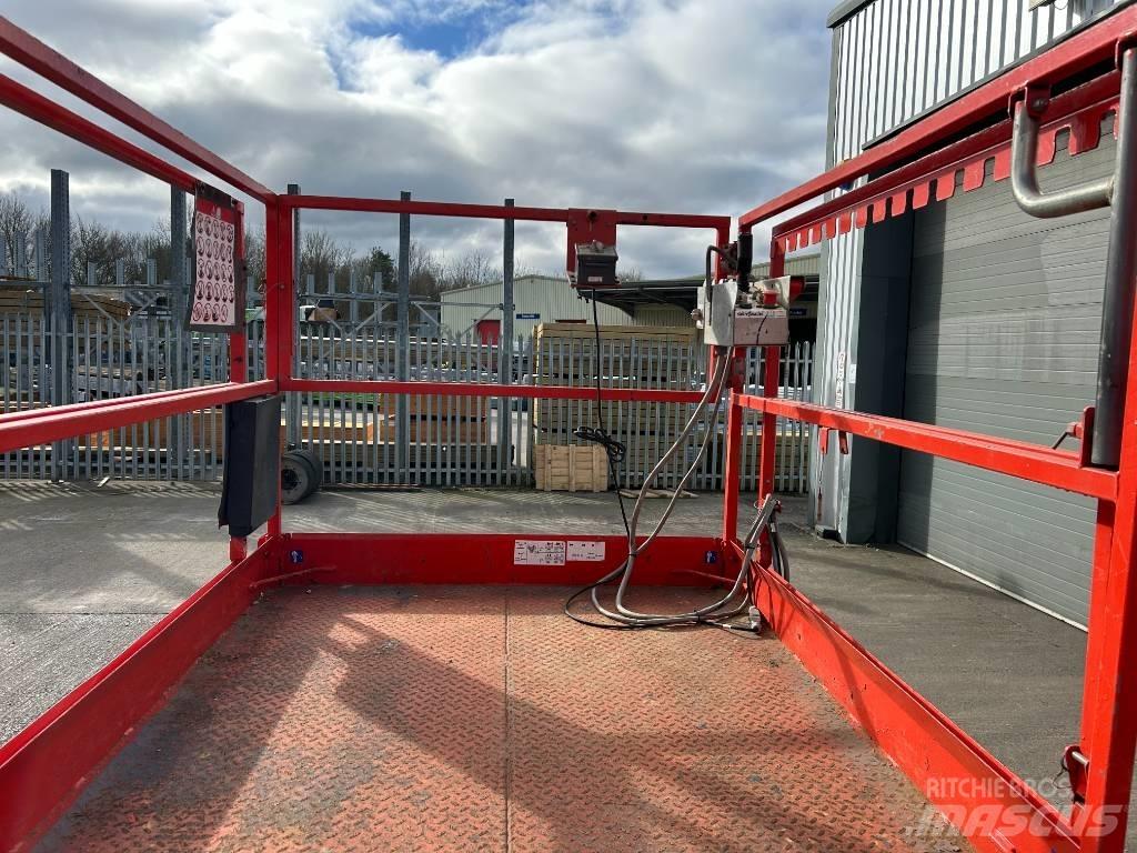 SkyJack SJ 6832 Elevadores de tesoura