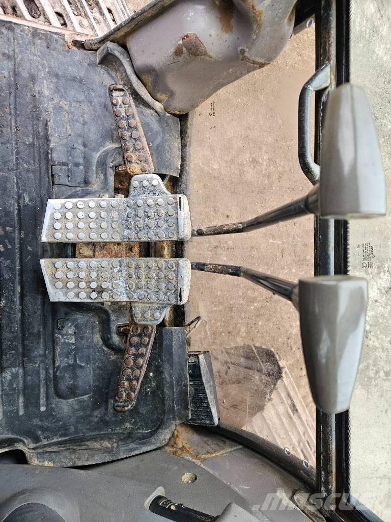 Hitachi ZX 200 LC Escavadoras de rastos