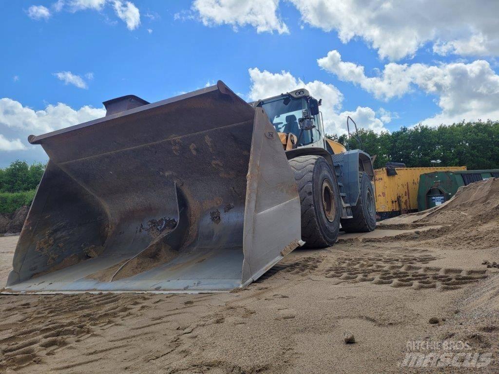 Liebherr L 586 Pás carregadoras de rodas