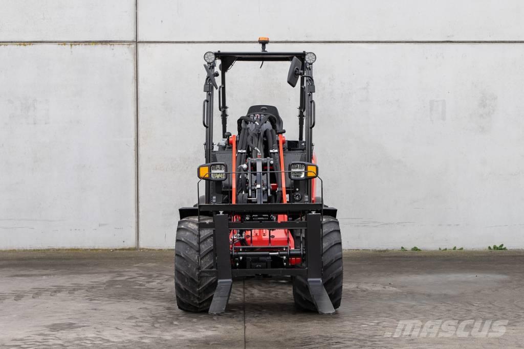 Manitou MLA 3-25 H Mini carregadoras