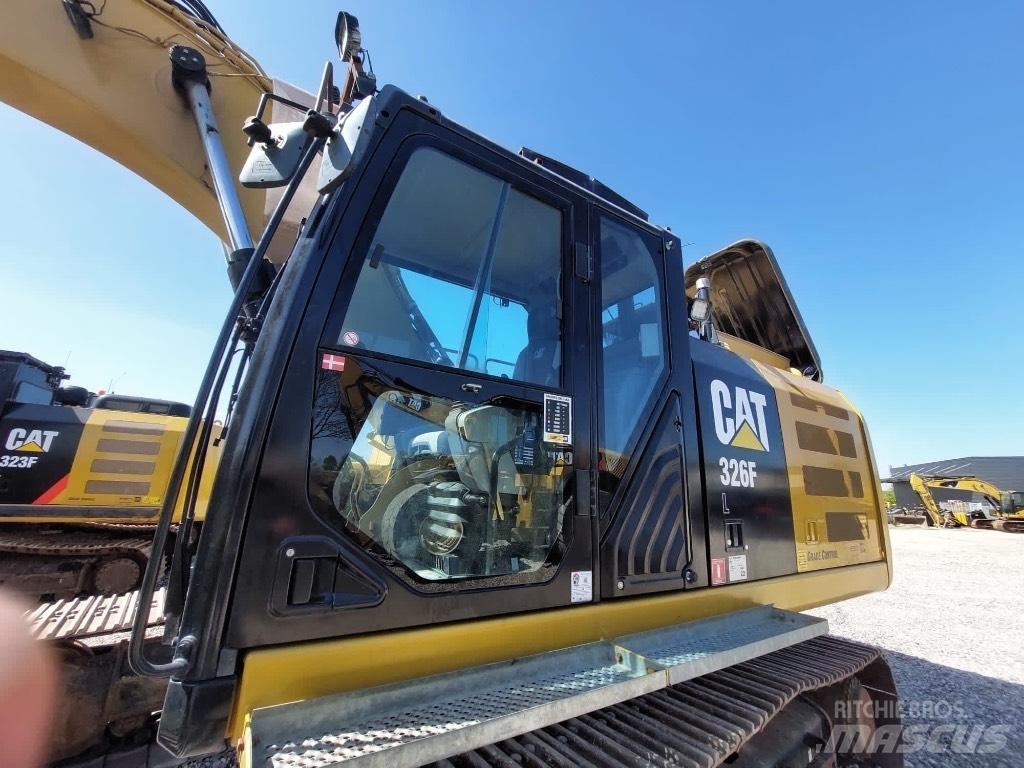 CAT 326 F L Escavadoras de rastos