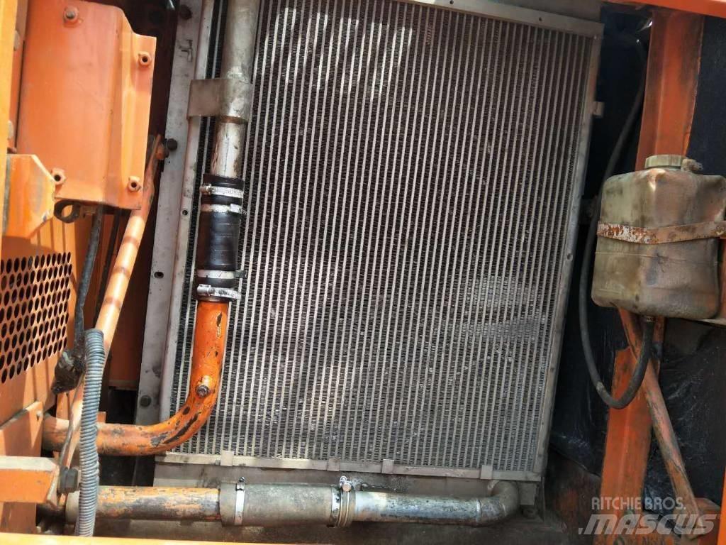 Doosan DX 225 LC Escavadoras de rastos