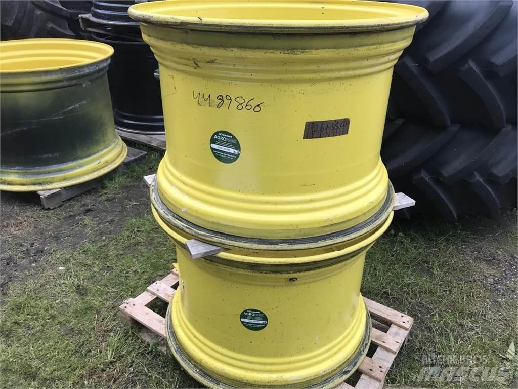 John Deere 23x34 Pneus Agrícolas