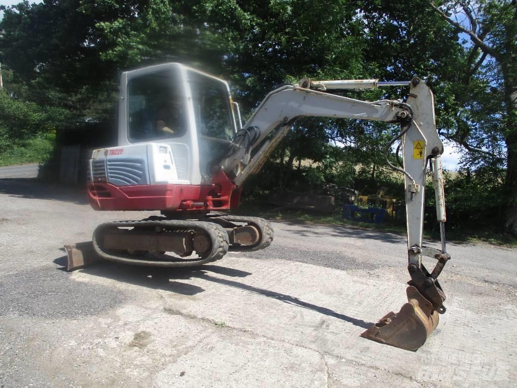 Takeuchi TB 228 Mini Escavadoras <7t
