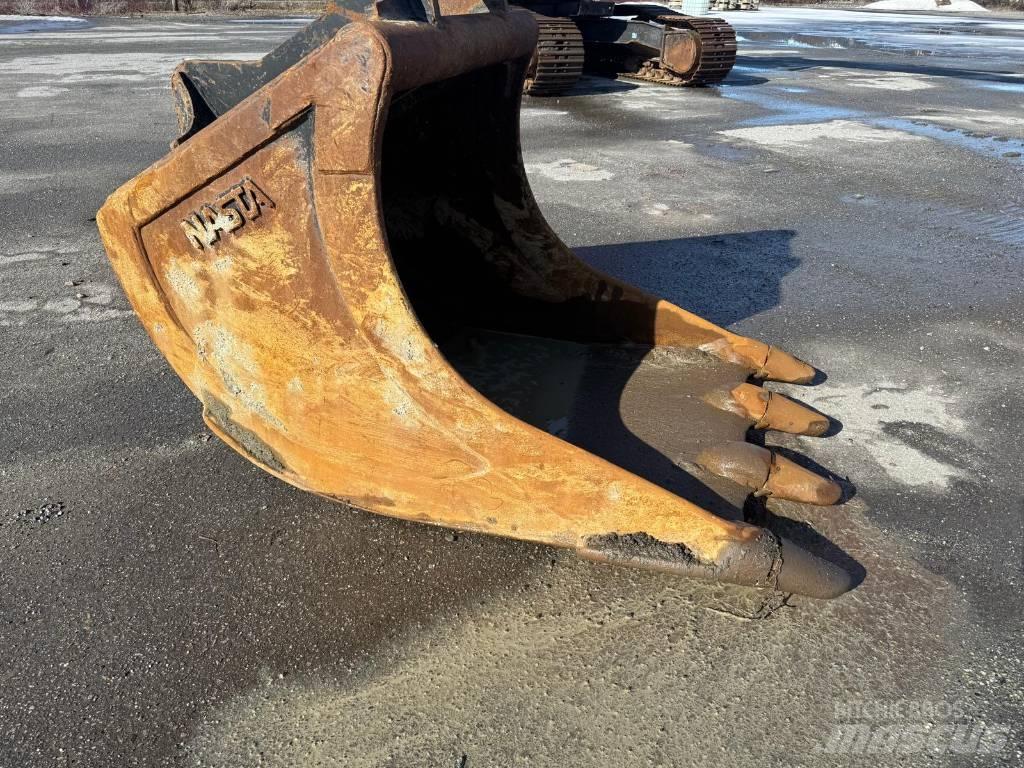 Hitachi ZX 225 US Escavadoras de rastos