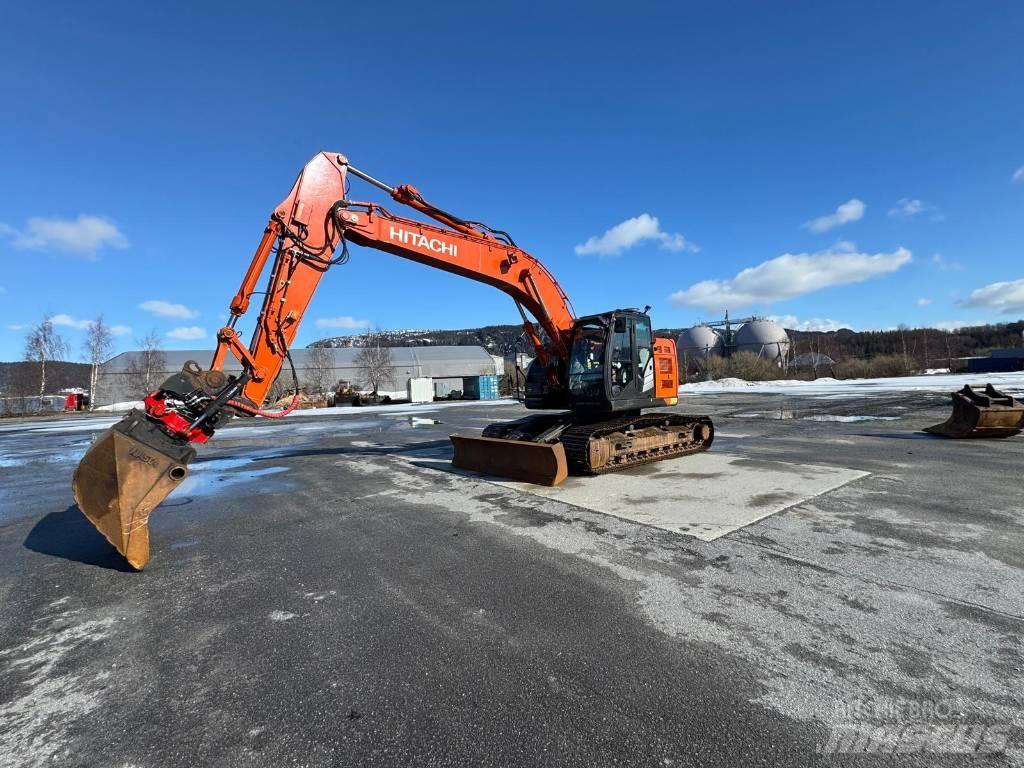 Hitachi ZX 225 US Escavadoras de rastos