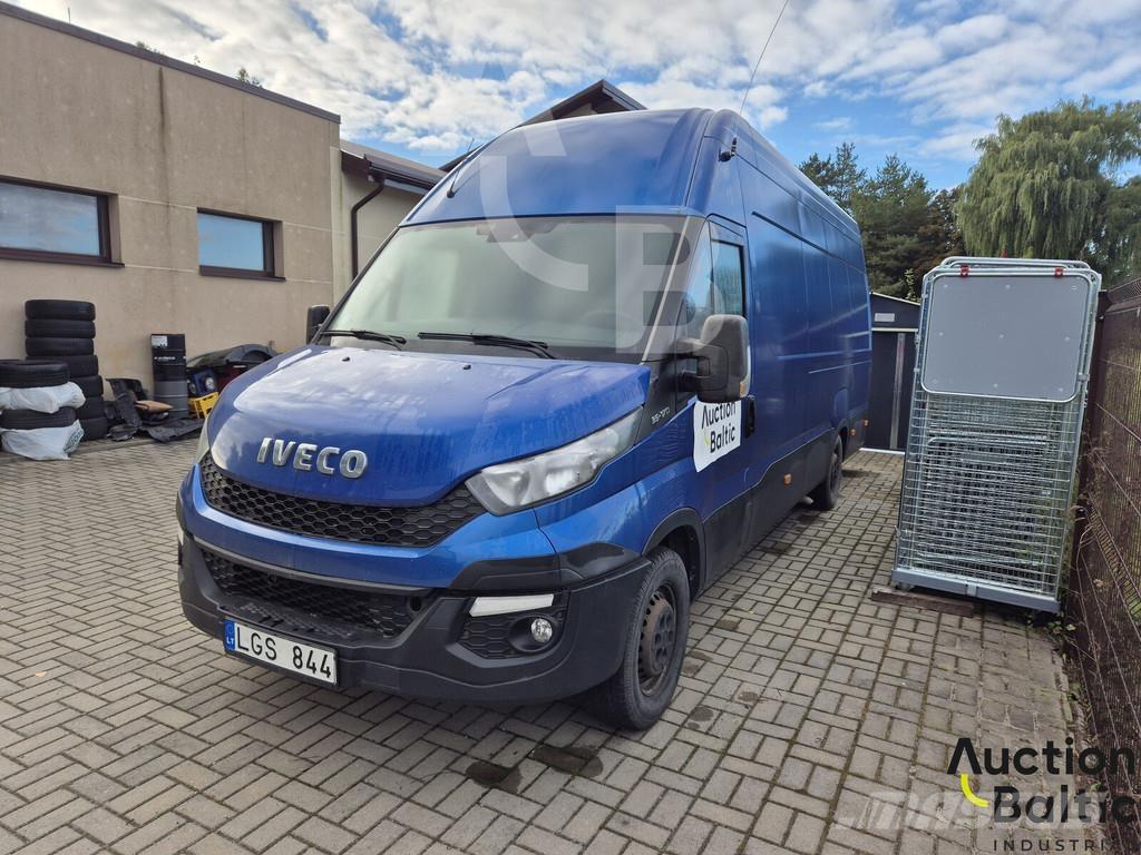 Iveco 35S17 Caixa fechada