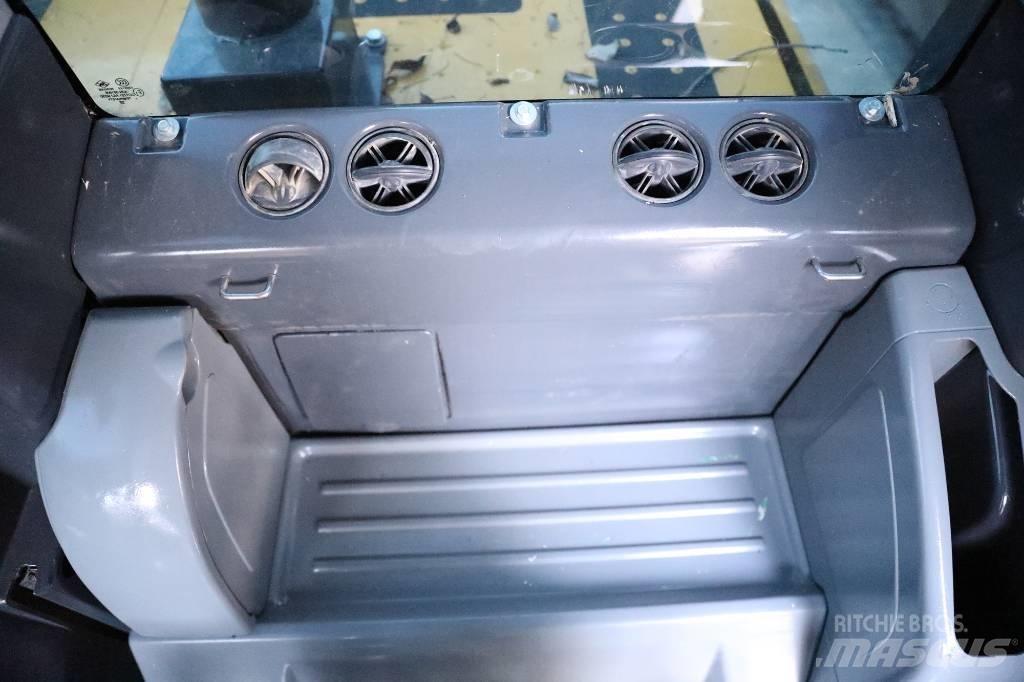 Komatsu PC 210-8 Escavadoras de rastos
