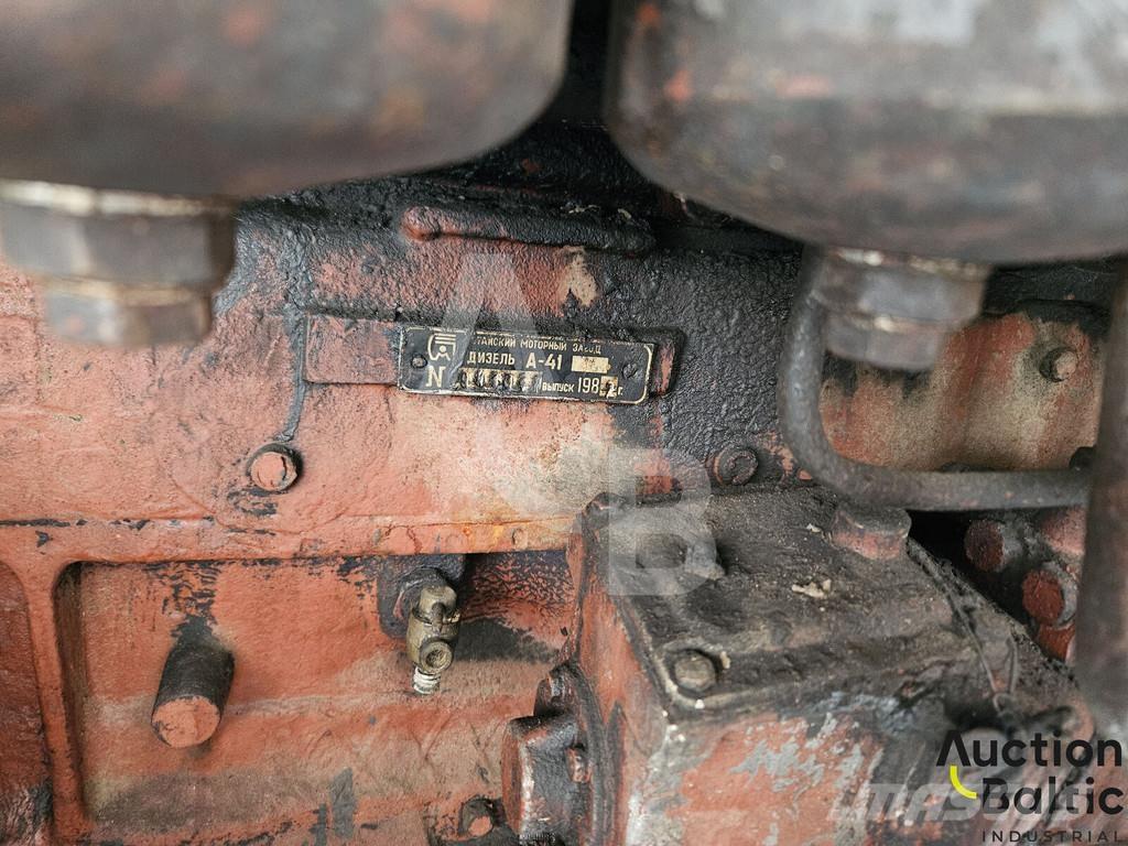  DZ 99 Motoniveladoras