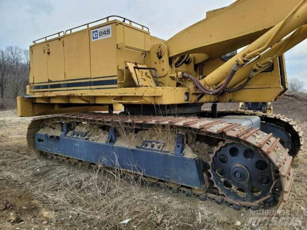 CAT 245 Escavadoras de rastos