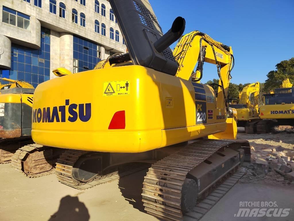 Komatsu PC220-7 Escavadoras de rastos
