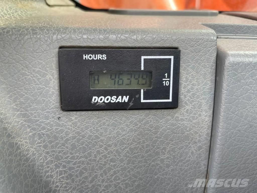 Doosan DX235LCR Escavadoras de rastos