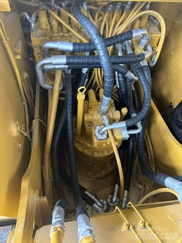 CAT 320 D2 Escavadoras de rastos