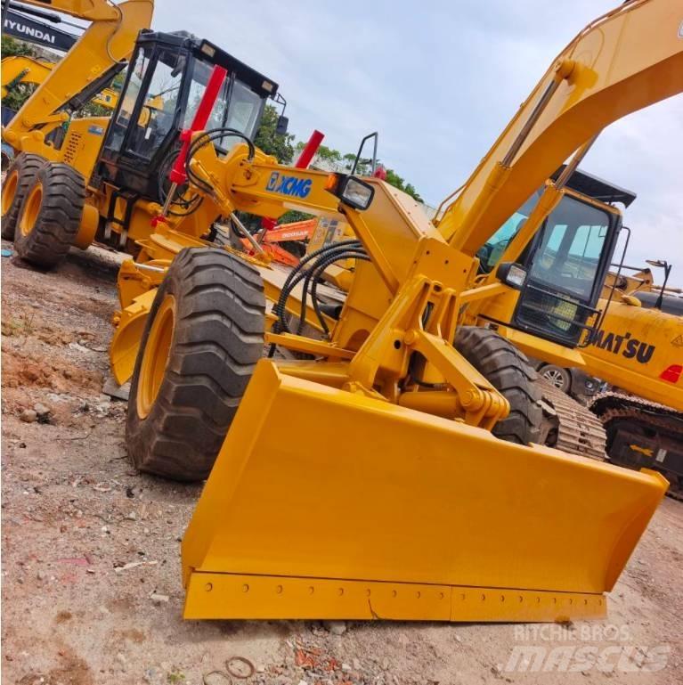 XCMG GR 215 Motoniveladoras