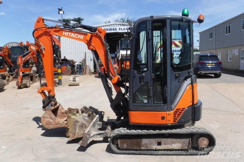 Hitachi ZX 29 U-3 Mini Escavadoras <7t