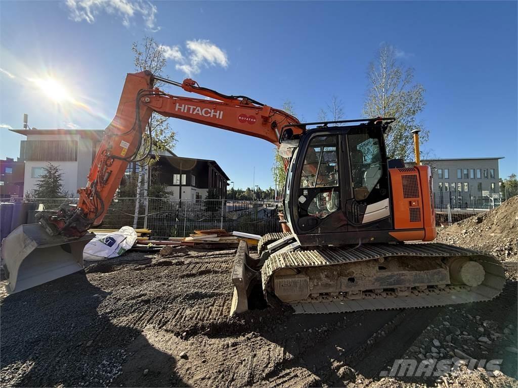 Hitachi ZX135 US-6 Escavadoras de rastos