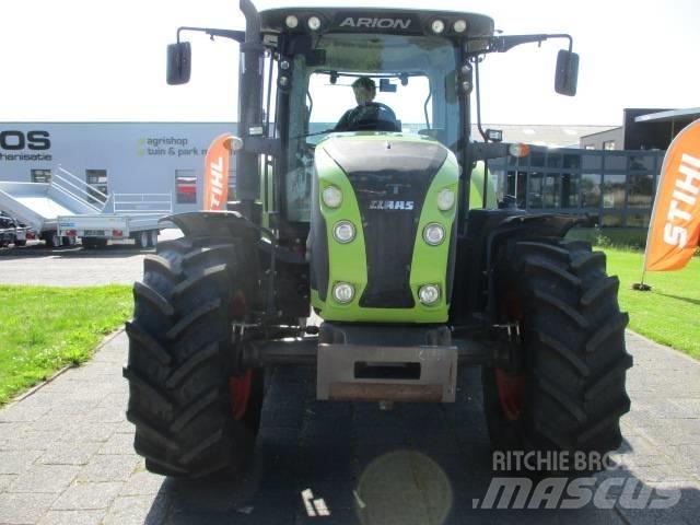 CLAAS Arion 520 Tratores Agrícolas usados
