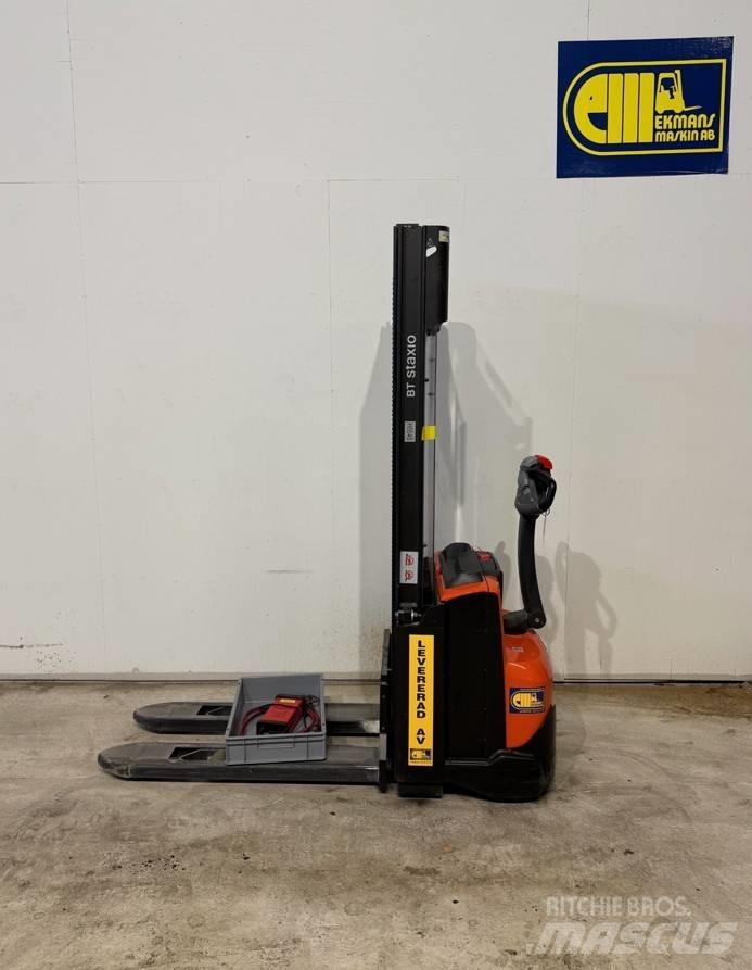 BT truck SWE 100 Empilhador para operador externo