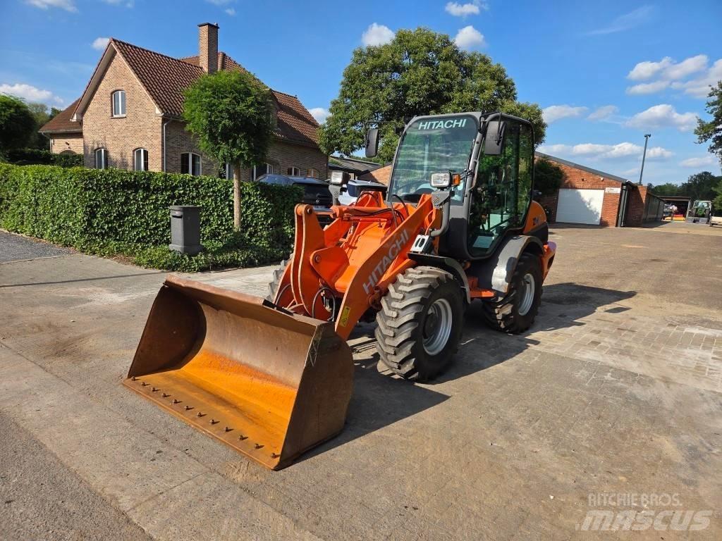 Hitachi ZW 75 Pás carregadoras de rodas